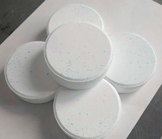 Clorin hay Hóa chất Chlorine 70 hiệu Nippon - Nhật Bản là một sản phẩm bột Clo xử lý nước đang được đánh giá cao trên thị trường